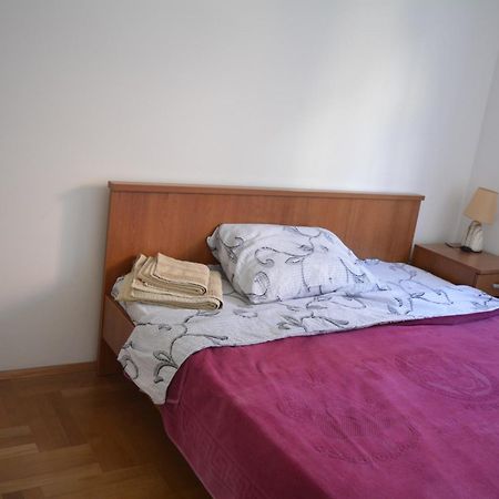 Apartman ピロト エクステリア 写真