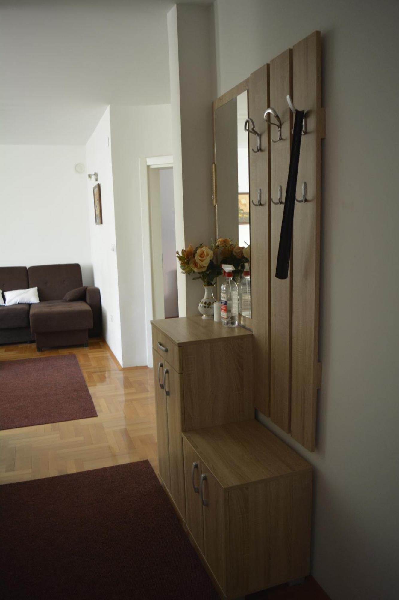 Apartman ピロト エクステリア 写真