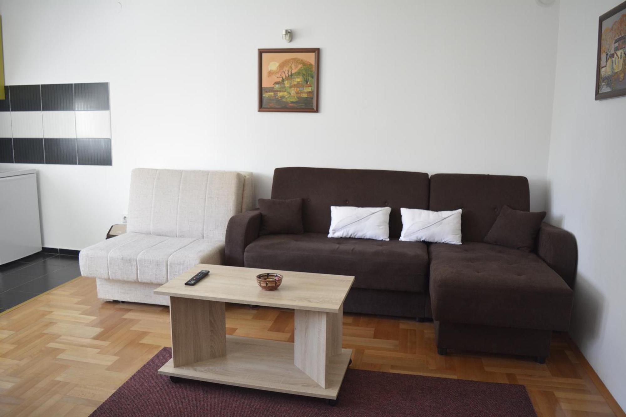 Apartman ピロト エクステリア 写真